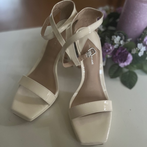 Antonio Melani Ankle Strap Dress Sandals - Picture 1 of 2